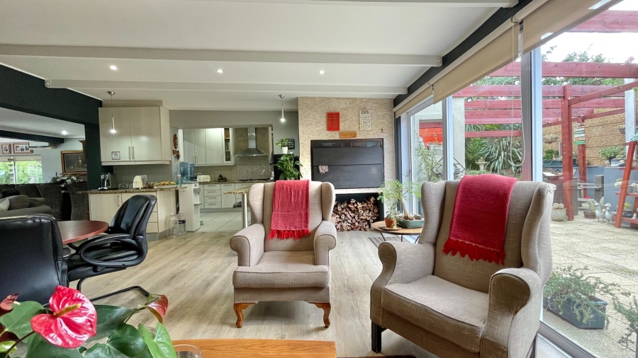 3 Bedroom Property for Sale in Helena Heights Western Cape